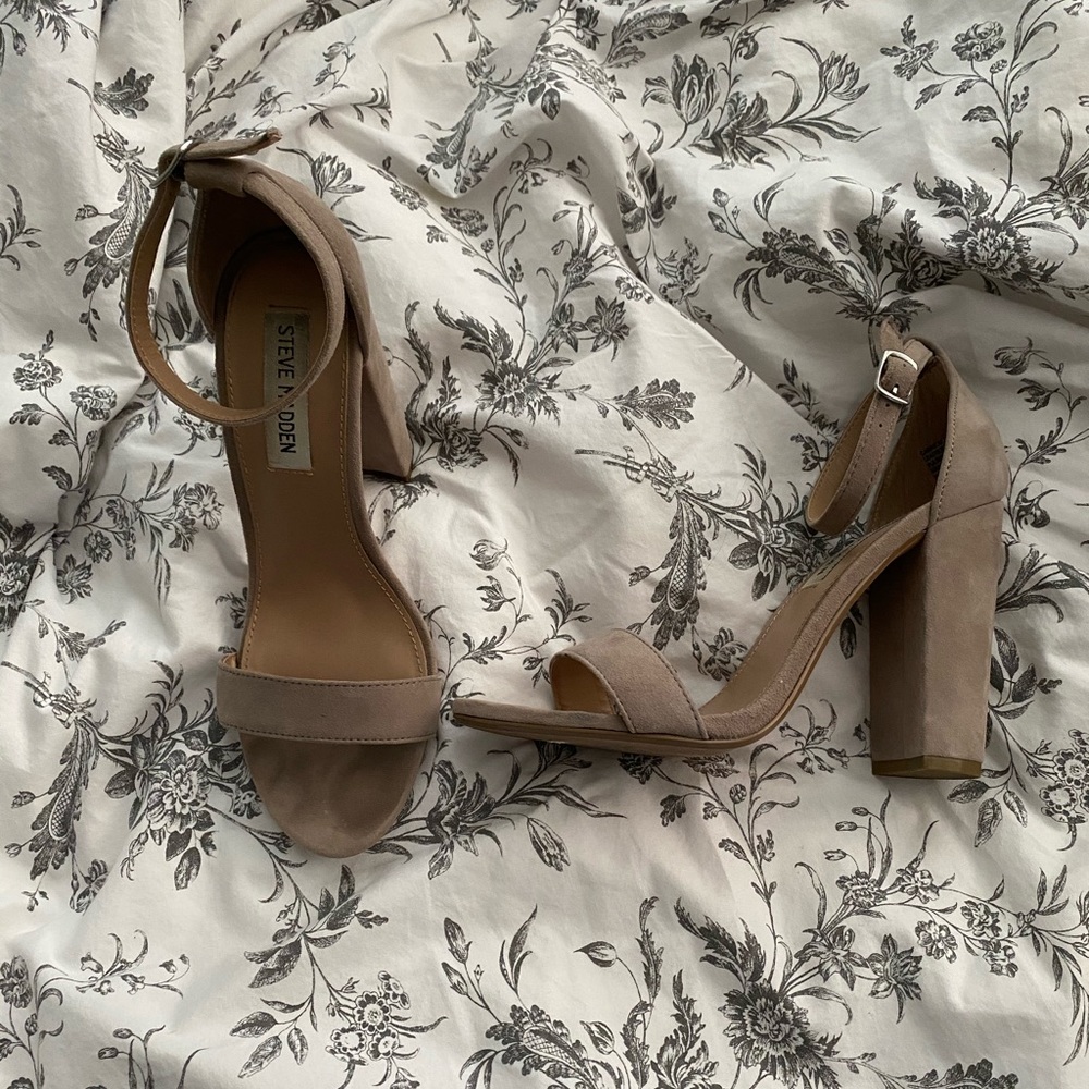 Steve Madden Carrson heels size 7.5